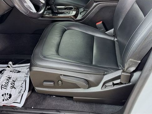 Used 2020 GMC Canyon SLT w/ Driver Alert Package image 19