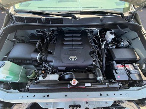 Used 2021 Toyota Sequoia TRD Pro AWD/4WD image 40