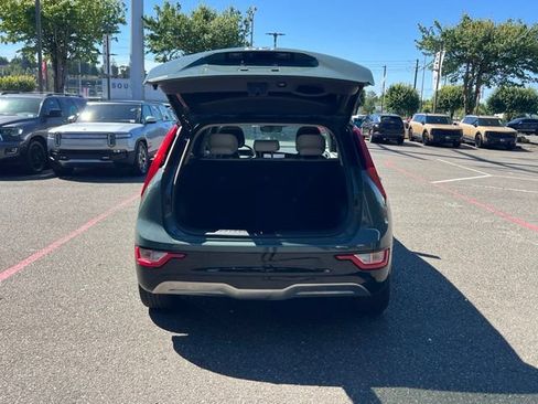 Used 2023 Kia Niro Wind w/ Wind Preserve Package FWD image 8