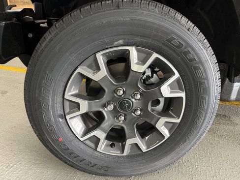 New 2026 Jeep Gladiator Sahara image 6