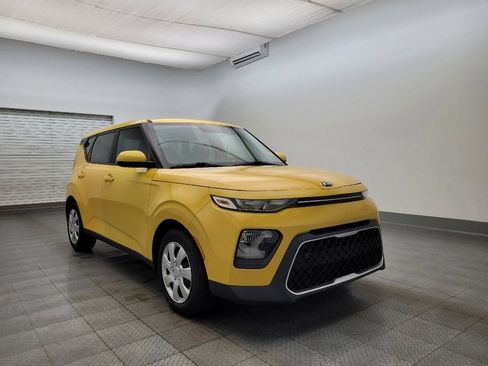 Used 2020 Kia Soul LX image 13