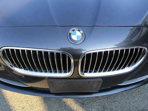 Used 2011 BMW 528i Sedan image 5