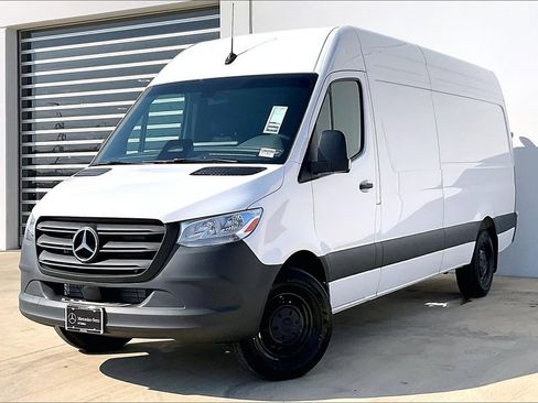 New 2026 Mercedes-Benz Sprinter 2500 image 2
