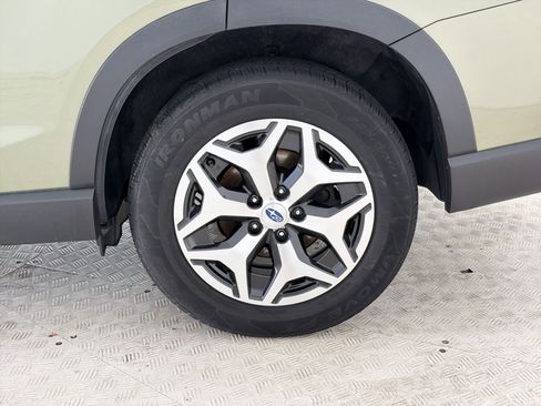 Used 2021 Subaru Forester Premium w/ Popular Package #1 AWD/4WD image 12