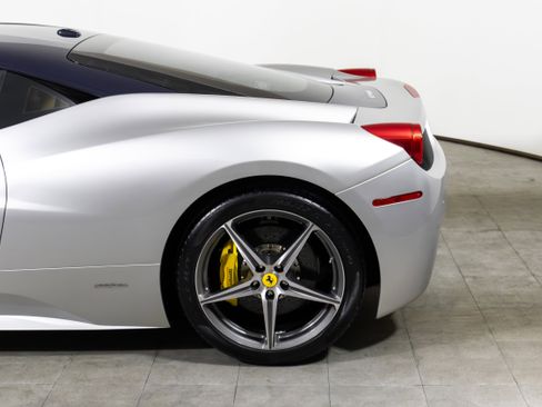 Used 2012 Ferrari 458 Italia Coupe image 14