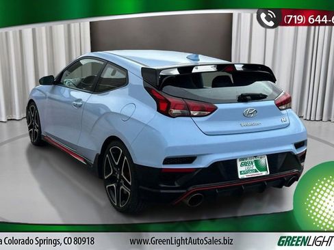 Used 2022 Hyundai Veloster N image 3