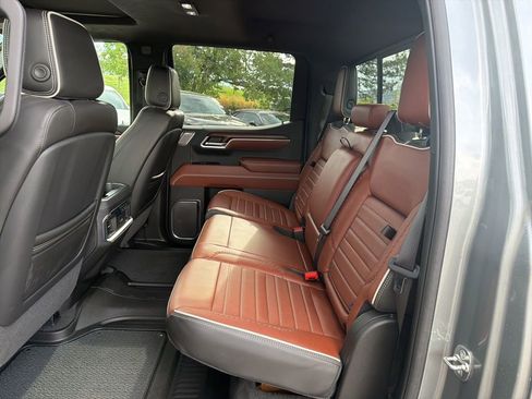 Used 2025 GMC Sierra 1500 Denali Ultimate AWD/4WD image 17
