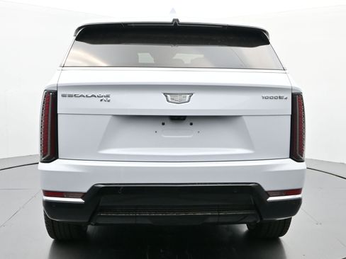 New 2026 Cadillac Escalade IQ Luxury 2 image 4