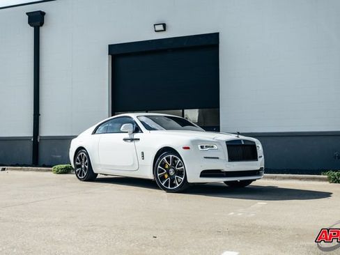 Used 2019 Rolls-Royce Wraith RWD image 39