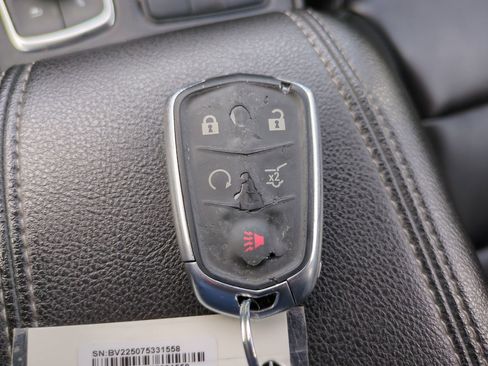 Used 2022 Cadillac XT4 Premium Luxury w/ Technology Package image 26