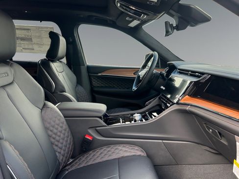 New 2026 Jeep Grand Cherokee Summit AWD/4WD image 15