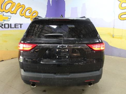 Used 2019 Chevrolet Traverse LT w/ LPO, Blackout Package AWD/4WD image 7