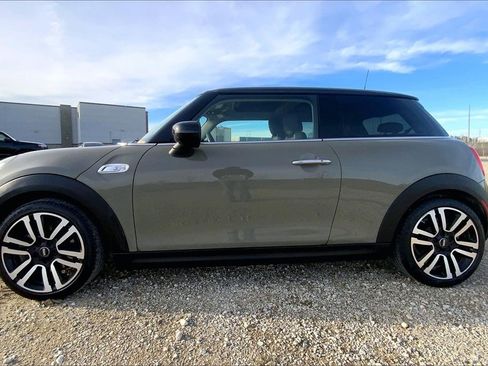 Used 2020 MINI Cooper S w/ Premium Package image 8