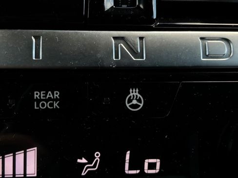 Used 2026 Nissan Pathfinder SL AWD/4WD image 34