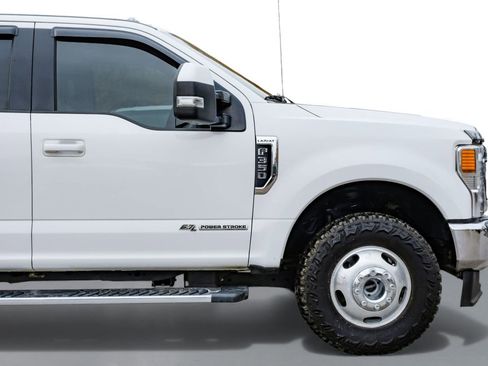 Used 2020 Ford F350 Lariat w/ Lariat Value Package image 7