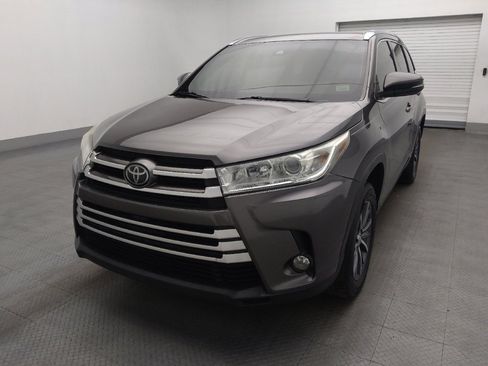 Used 2019 Toyota Highlander XLE image 15
