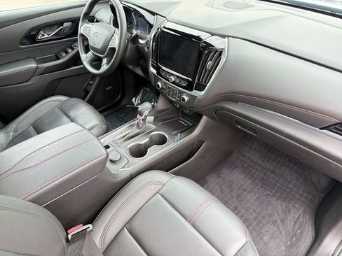 Used 2023 Chevrolet Traverse RS w/ LPO, Floor Liner Package AWD/4WD image 30
