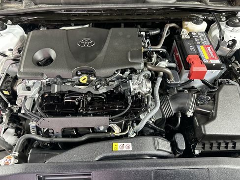 Used 2024 Toyota Camry LE image 10