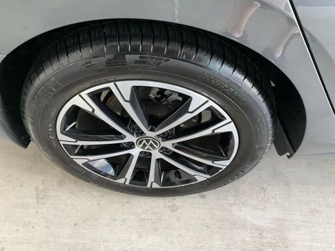 Used 2024 Volkswagen Jetta Sport FWD image 25