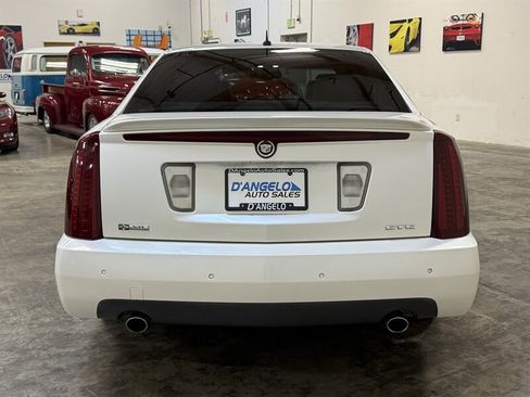Used 2006 Cadillac STS V8 w/ Preferred Equipment Group RWD image 6