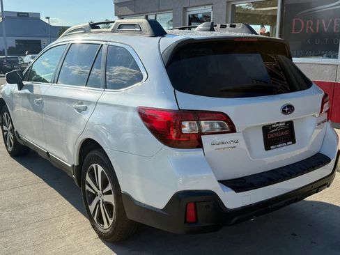 Used 2019 Subaru Outback 2.5i Limited AWD/4WD image 4