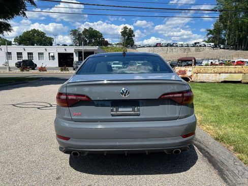 Used 2019 Volkswagen Jetta GLI FWD image 3
