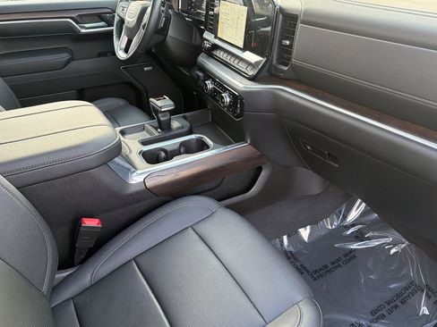 Used 2023 GMC Sierra 1500 SLT w/ SLT Convenience Package image 12