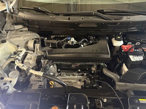 Used 2019 Nissan Rogue SL w/ Premium Package FWD image 27