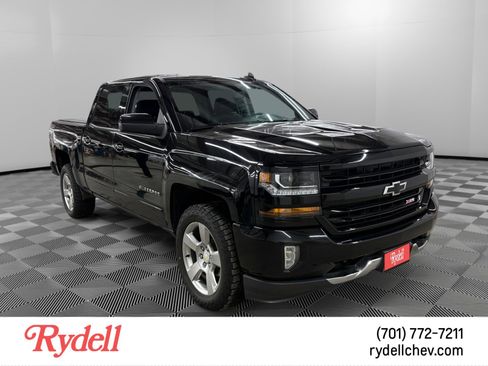 Used 2017 Chevrolet Silverado 1500 LT w/ All Star Edition image 7