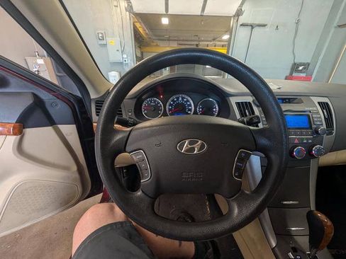 Used 2009 Hyundai Sonata GLS w/ Popular Equipment Pkg 2 FWD image 33