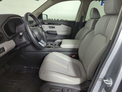 Certified 2025 Honda Pilot EX-L image 8