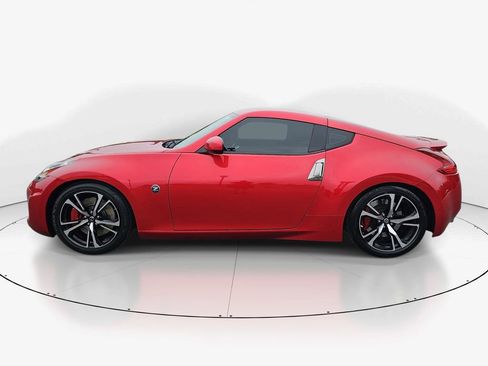 Used 2020 Nissan 370Z Coupe RWD image 9