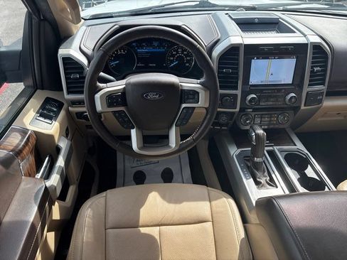 Used 2018 Ford F150 Lariat RWD image 23