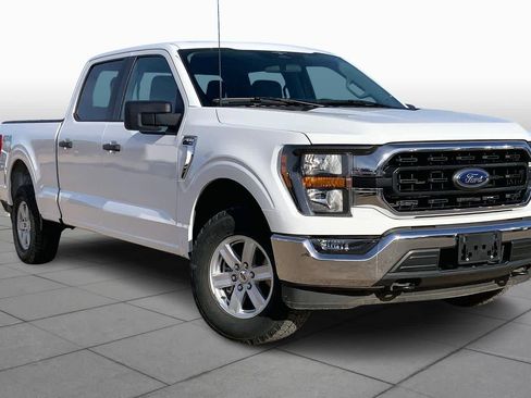 Used 2023 Ford F150 XLT w/ Trailer Tow Package image 2