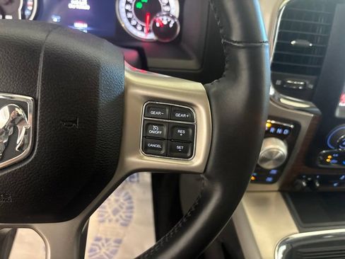 Used 2016 RAM 1500 Laramie w/ Convenience Group AWD/4WD image 33