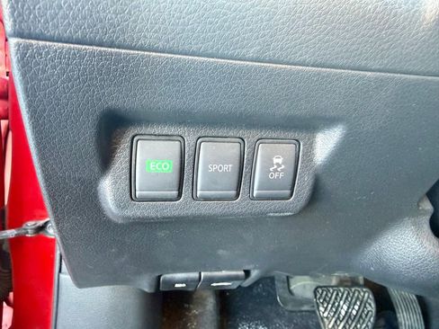 Used 2018 Nissan Sentra SR image 6