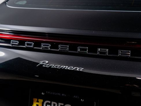 Used 2022 Porsche Panamera 4 Platinum Edition image 13