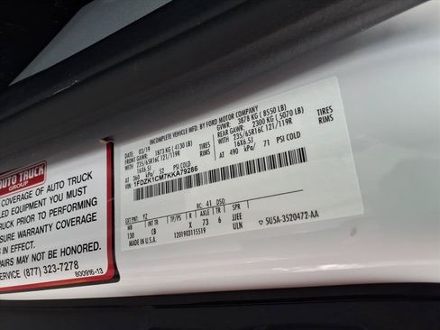 Used 2019 Ford Transit 150 XLT RWD image 11