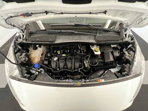 Used 2020 Ford Transit Connect XLT image 25