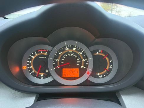 Used 2012 Toyota RAV4 FWD w/ Upgrade Value Pkg image 30