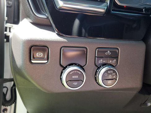 Used 2023 GMC Sierra 1500 Elevation RWD image 30