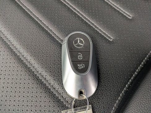 Used 2023 Mercedes-Benz GLC 300 GLC 300 image 49