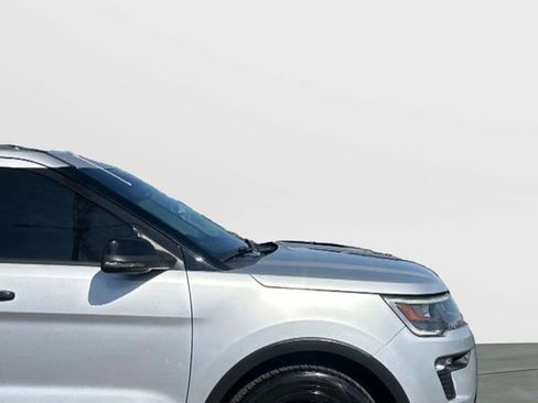 Used 2019 Ford Explorer Sport AWD/4WD image 5