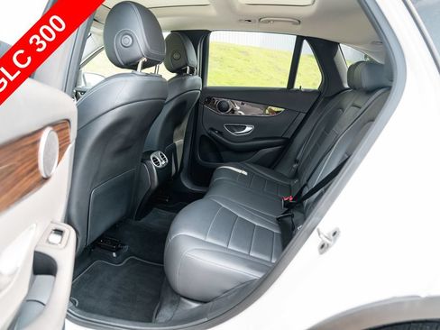 Used 2021 Mercedes-Benz GLC 300 image 26