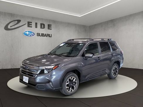 Used 2025 Subaru Forester Premium AWD/4WD image 7