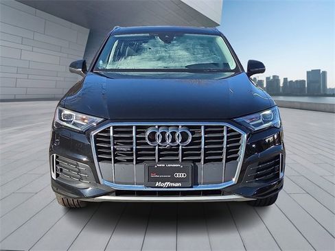Certified 2022 Audi Q7 2.0T Premium w/ Convenience Package image 2