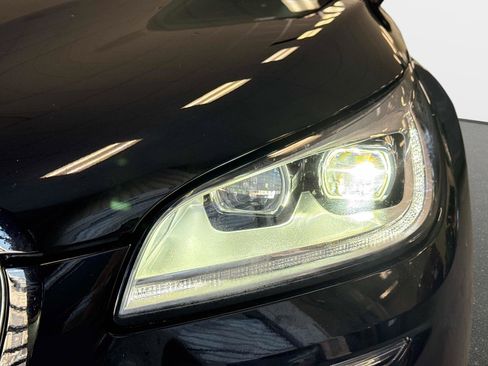 Used 2020 Lincoln Corsair Reserve w/ Equipment Group 201A image 10