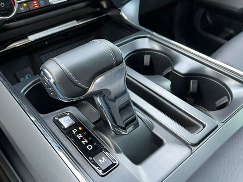 Used 2023 Ford F150 Lariat w/ Equipment Group 502A High image 31