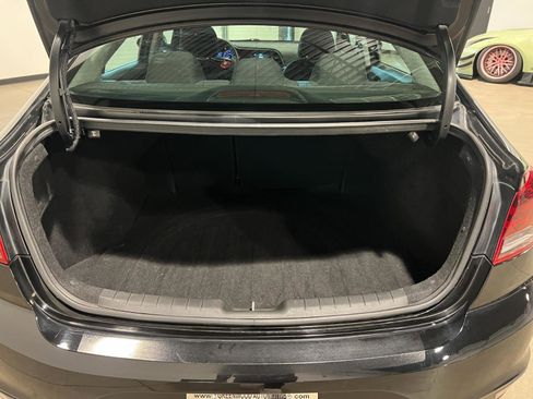 Used 2019 Hyundai Elantra SE w/ Cargo Package image 30