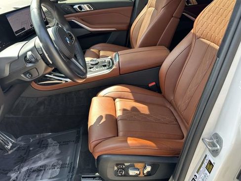 Used 2025 BMW X7 M60i AWD/4WD image 28